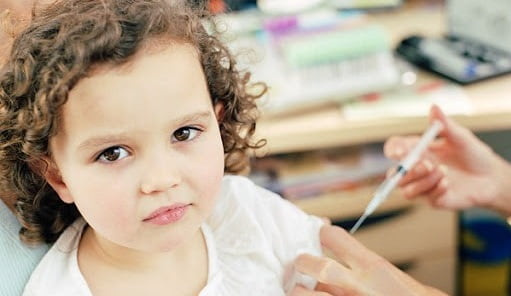 تزریق انسولین و سایر داروها برای درمان دیابت نوع 1